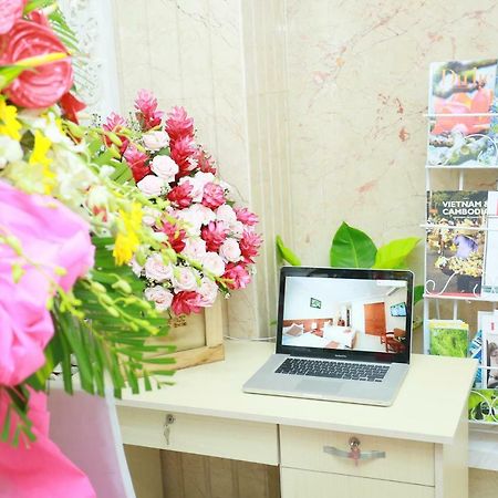 Valentine Hotel Saigon - Bui Vien Street Ho Chi Minh-staden Exteriör bild
