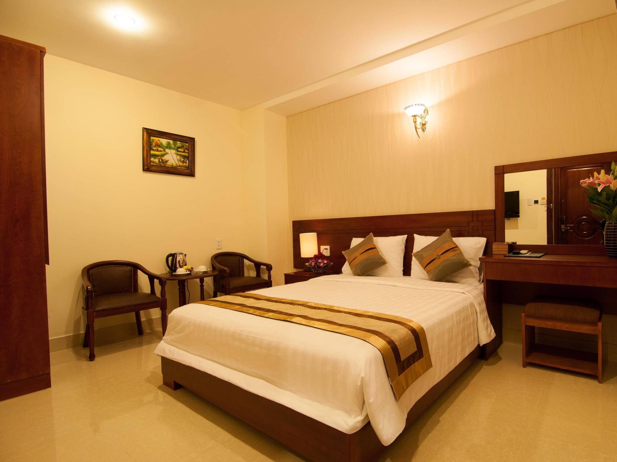 Valentine Hotel Saigon - Bui Vien Street Ho Chi Minh-staden Exteriör bild